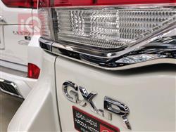 تۆیۆتا لاند کروزەر